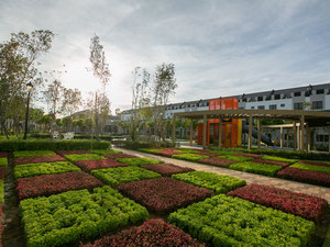 Real estate in Monet Garden — look at the real estate search engine GEOLN.COM. Photo 4