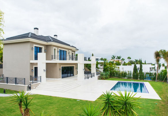 Villa 6 bedrooms 551 m² in Flamingo, Spain