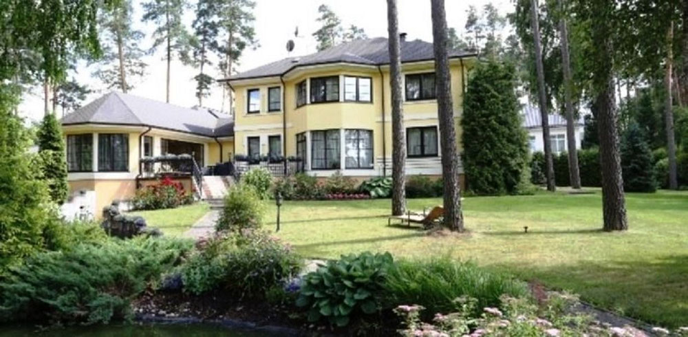 湖边的房子，在拉脱维亚，里加，Burcardumuiza 的森林里 — 来自开发商和业主的房地产搜索引擎 GEOLN.COM. 照片 1