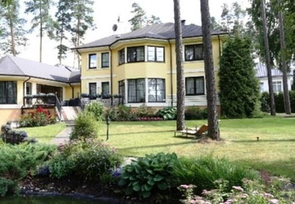 House by the lake, in the forest in Latvia, Riga, Burchardumuiza