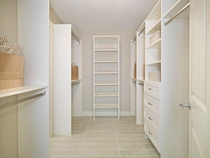 Real estate in Henley Heights at Secord — look at the real estate search engine GEOLN.COM. Photo 6