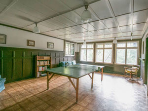 Chalet in Switzerland, Bern, Gstaad — Find off-plan property or real estate resale directly from developers and owners GEOLN.COM. Photo 4