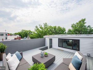 房地产在 Q Place Condominiums — look at the real estate search engine GEOLN.COM. 照片 2