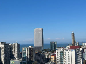 巴统公寓 — 来自开发商和业主的房地产搜索引擎 GEOLN.COM. 照片 8