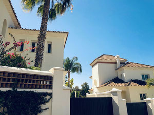 فيلا 4 غرف نوم 433 متر مربع في Guadalmina Alta ، إسبانيا — ابحث عن عقار قيد الإنشاء أو عقار معاد بيعه مباشرة من المطورين والملاك GEOLN.COM. صورة فوتوغرافية 19