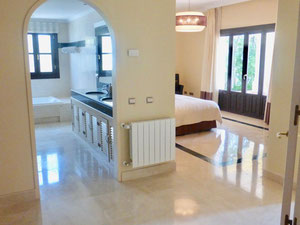 Villa 6 bedrooms 950 m² in Montemayor, Spain — Find off-plan property or real estate resale directly from developers and owners GEOLN.COM. Photo 19