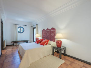 Villa 3 bedrooms 170 m² in Elviria, Spain — Find off-plan property or real estate resale directly from developers and owners GEOLN.COM. Photo 31