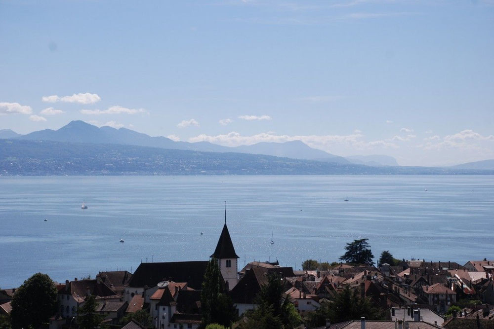 Casa en Suiza, Lutry — Encuentre propiedades fuera del plan o reventa de bienes inmuebles directamente de desarrolladores y propietarios GEOLN.COM. Foto 1