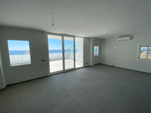 顶层公寓 3 间卧室 151 平方米，位于西班牙埃斯特波纳 — 来自开发商和业主的房地产搜索引擎 GEOLN.COM. 照片 3