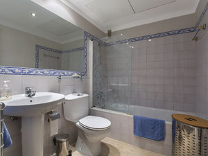 Apartament 2 sypialnie 101 m² w Guadalmina Alta, Hiszpania — Wyszukiwarka nieruchomości od deweloperów i właścicieli GEOLN.COM. Zdjęcie 8