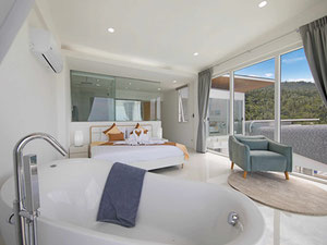 宽敞的4卧室泳池别墅，俯瞰山脉和大海 — 来自开发商和业主的房地产搜索引擎 GEOLN.COM. 照片 28