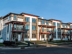 房地产在 Allard Townhomes & Duplexes — look at the real estate search engine GEOLN.COM. 照片 2