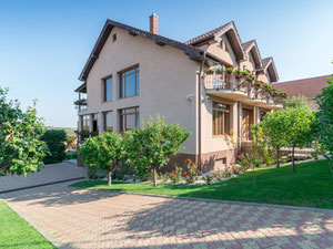 Exklusive Hausgelegenheit zum Verkauf — Immobilien-Suchservice von Bauträgern und Eigentümern GEOLN.COM. Foto 17