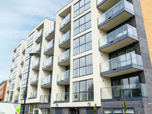 房地产在 Montmorency Park — look at the real estate search engine GEOLN.COM. 照片 3