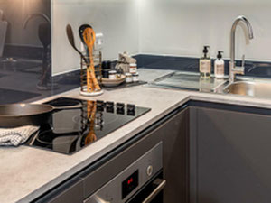 Real estate in Leaside Lock — look at the real estate search engine GEOLN.COM. Photo 7