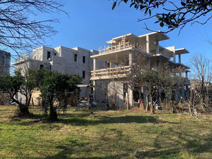 巴统靠近海边的小屋 — 来自开发商和业主的房地产搜索引擎 GEOLN.COM. 照片 4