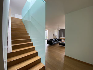 Zum Verkauf steht eine Wohnung in Tiflis — Immobilien-Suchservice von Bauträgern und Eigentümern GEOLN.COM. Foto 2