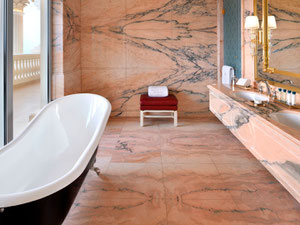 房地产在 Emerald Palace Kempinski Hotel — look at the real estate search engine GEOLN.COM. 照片 9