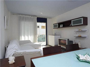 西班牙、加泰罗尼亚、Segur de Calafell 的海边公寓 — 来自开发商和业主的房地产搜索引擎 GEOLN.COM. 照片 3