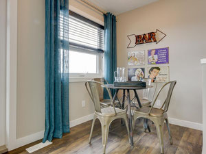 Real estate in Altius Glenridding Townhomes — look at the real estate search engine GEOLN.COM. Photo 7