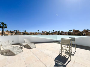 Spanien. Punta Prima. Neue Villa in Los Altos, Orihuela Costa. — Immobilien-Suchservice von Bauträgern und Eigentümern GEOLN.COM. Foto 11