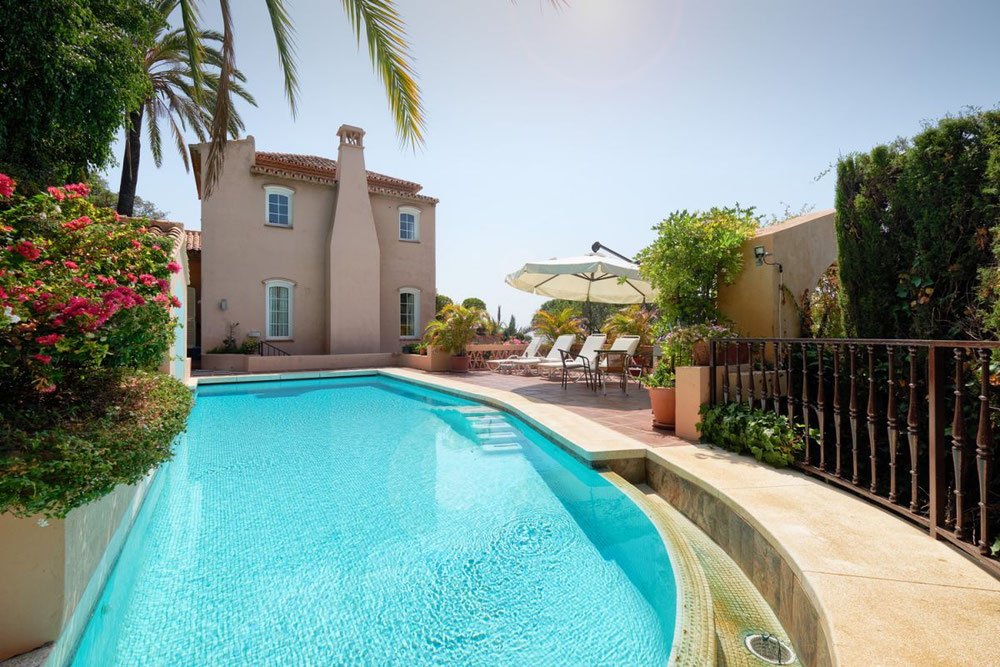 ვილა 5 საძინებელი 423 მ² ბენაჰავისში, ესპანეთი — უძრავი ქონების ყიდვა და მფლო ბელებისგან GEOLN.COM. ფოტო 1