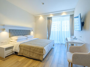 იყიდება 1 ოთახიანი ბინა კორტი იარდ მარიოტ ბათუმში — უძრავი ქონების ყიდვა და მფლო ბელებისგან GEOLN.COM. ფოტო 2