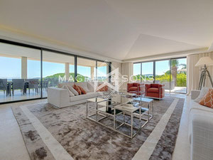 房子在法国，圣特罗佩出售 — 来自开发商和业主的房地产搜索引擎 GEOLN.COM. 照片 4