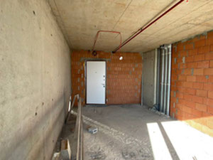 出售LemonGarden小区的黑框公寓 — 来自开发商和业主的房地产搜索引擎 GEOLN.COM. 照片 3