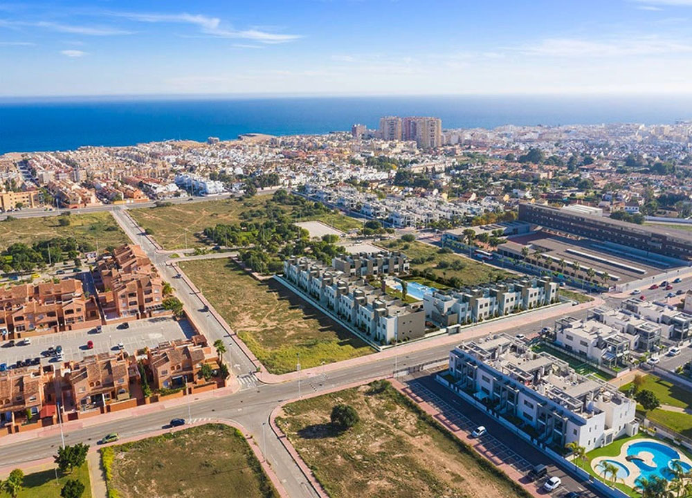 房地产在 La Isla 2 — look at the real estate search engine GEOLN.COM. 照片 1