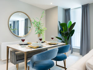 房地产在 The River Gardens — look at the real estate search engine GEOLN.COM. 照片 9