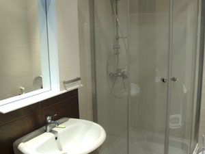 Bright and spacious one bedroom apartment  — Пошуковик нерухомості від забудовників і власників GEOLN.COM. Фото 3