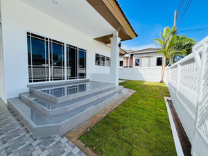 Casa espaciosa en venta — Encuentre propiedades fuera del plan o reventa de bienes inmuebles directamente de desarrolladores y propietarios GEOLN.COM. Foto 3