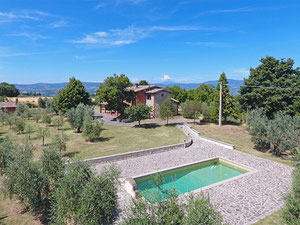 ძვირადღირებული უძრავი ქონება მთაში, გარეუბნებში, ტყეში იტალიაში, ტერნი — უძრავი ქონების ყიდვა და მფლო ბელებისგან GEOLN.COM. ფოტო 4