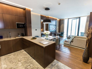 房地产在 Langham Place Luxury Apartments & Hotels — look at the real estate search engine GEOLN.COM. 照片 5