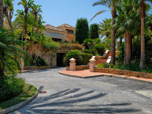 别墅 5 间卧室 1025 平方米，位于西班牙马贝拉 — 来自开发商和业主的房地产搜索引擎 GEOLN.COM. 照片 17