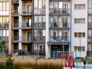 Real estate in Pirs — look at the real estate search engine GEOLN.COM. Photo 6