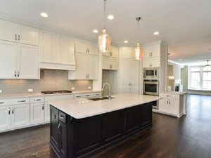 נדל"ן ב The Heritage on Memorial — עיין במנוע חיפוש הנדל"ן GEOLN.COM. תמונה 2