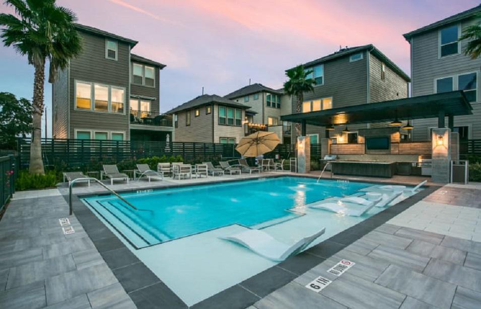 房地产在 Briarmont — look at the real estate search engine GEOLN.COM. 照片 1