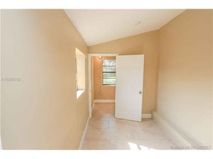 სახლი აშშ-ში, იუტაში, ბისკეინის პარკი — უძრავი ქონების ყიდვა და მფლო ბელებისგან GEOLN.COM. ფოტო 15