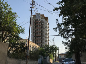 უძრავი კონება სახლი საბურთალოზე — გადახედეთ უძრავი ქონების საძიებო სისტემას GEOLN.COM. ფოტო 4