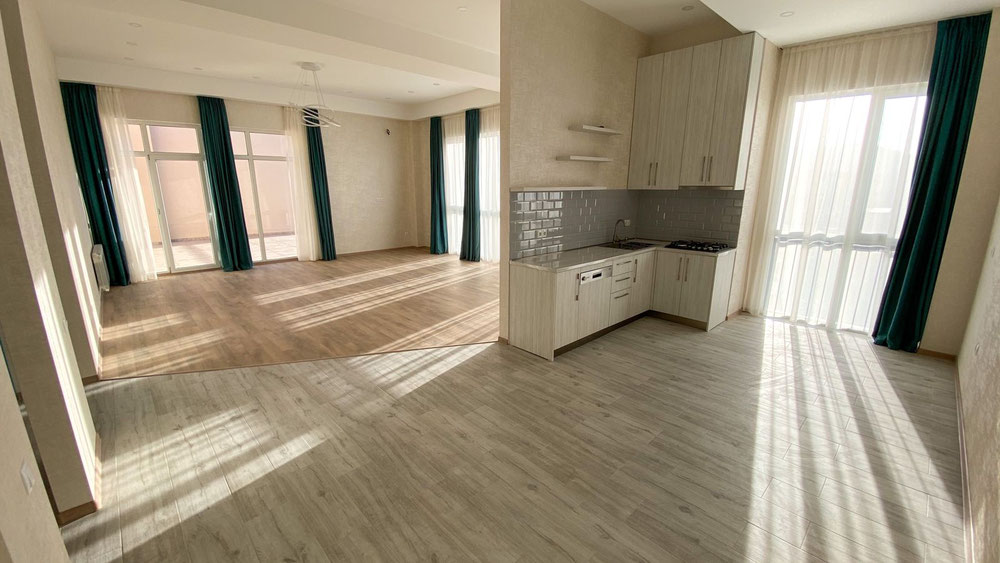 4房公寓出售 — 来自开发商和业主的房地产搜索引擎 GEOLN.COM. 照片 1