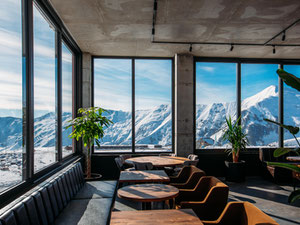 Hotel prestigioso con 70 habitaciones en la estación de esquí Gudauri, Georgia — Encuentre propiedades fuera del plan o reventa de bienes inmuebles directamente de desarrolladores y propietarios GEOLN.COM. Foto 18