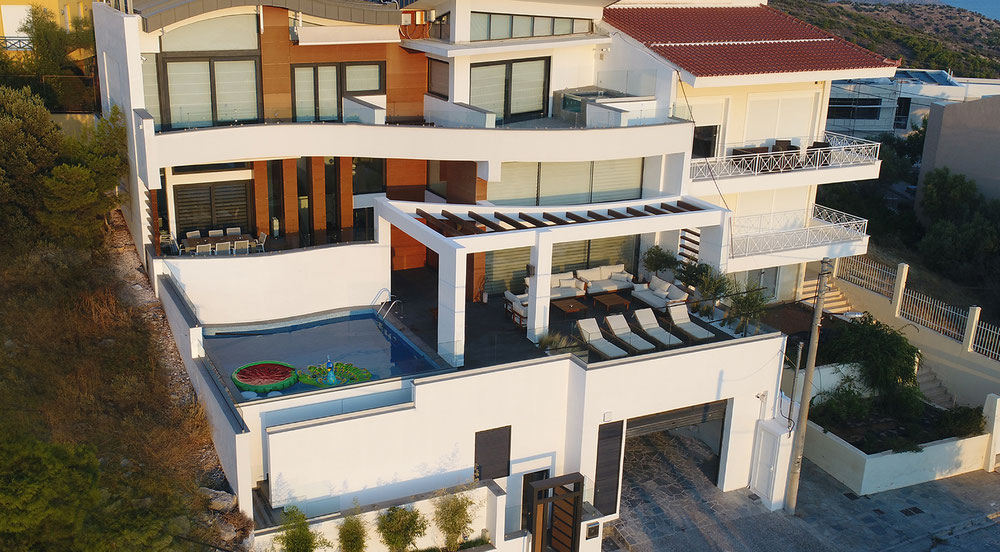 Real estate in AZUR VILLA — look at the real estate search engine GEOLN.COM. Photo 1