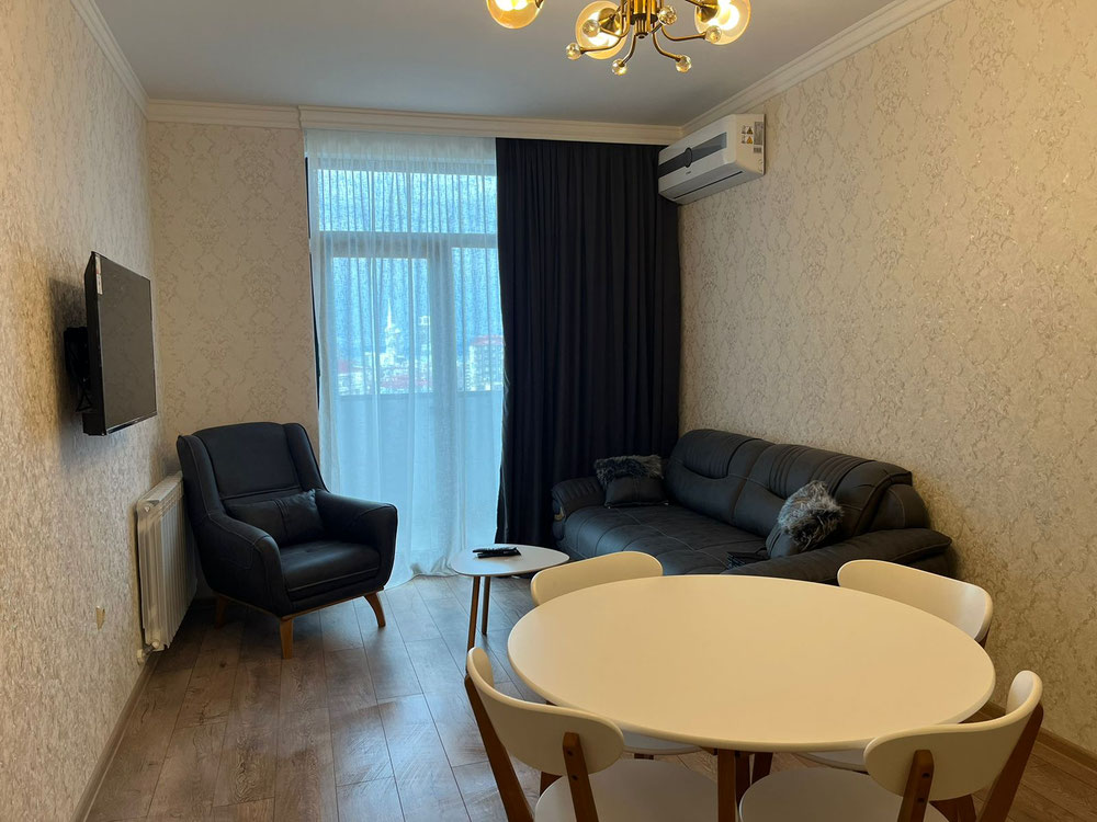 巴统公寓 — 来自开发商和业主的房地产搜索引擎 GEOLN.COM. 照片 1