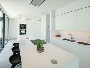 别墅 4 间卧室 402 平方米，位于西班牙新黄金地带 — 来自开发商和业主的房地产搜索引擎 GEOLN.COM. 照片 23