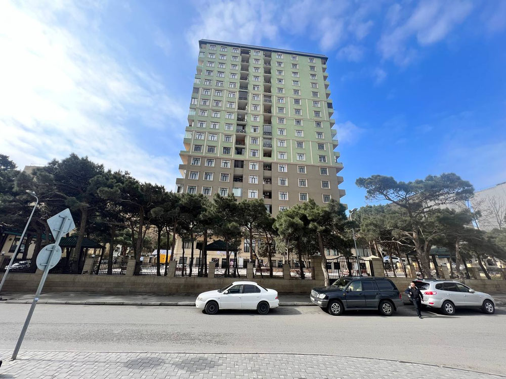 new building — Find off-plan property or real estate resale directly from developers and owners GEOLN.COM. Photo 1