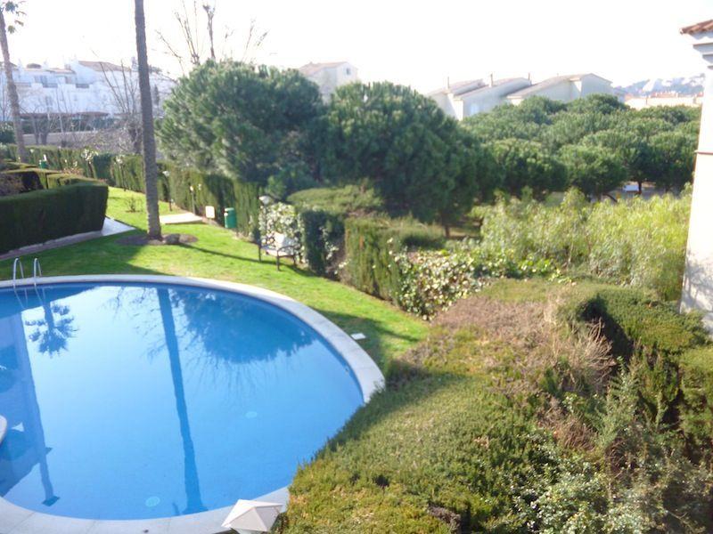 ბინა ესპანეთში, კატალონიაში, საგაროში — უძრავი ქონების ყიდვა და მფლო ბელებისგან GEOLN.COM. ფოტო 1