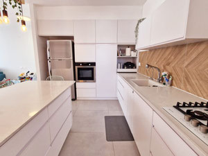 For sale 4-room apartment without intermediaries — Find off-plan property or real estate resale directly from developers and owners GEOLN.COM. Photo 2