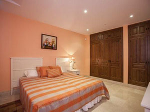 别墅 5 间卧室 420 平方米，位于西班牙新安达卢西亚 — 来自开发商和业主的房地产搜索引擎 GEOLN.COM. 照片 17